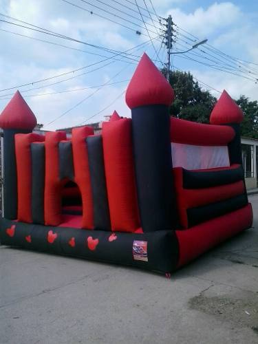 Castillo Inflable 250$