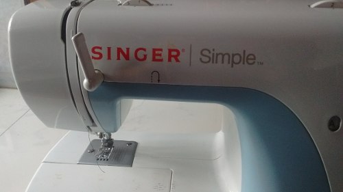 Maquina De Coser Singer Simple Modelo  Usada