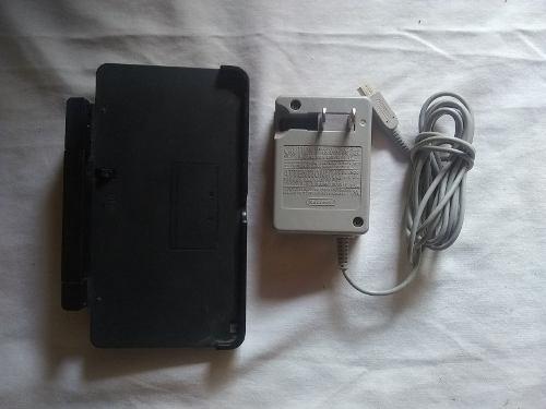 Base Y Cargador Nintendo 3ds Original Poco Uso.