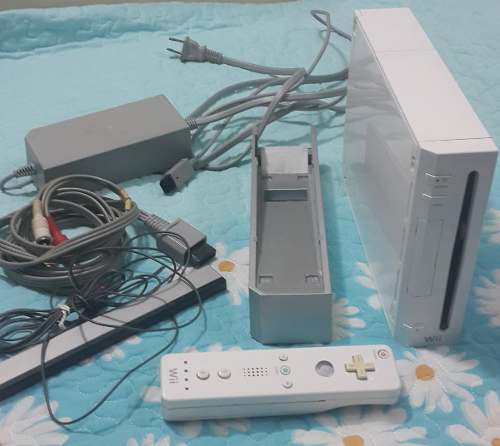 Consola De Wii Original (chipeada) Con Todos Sus Accesorios