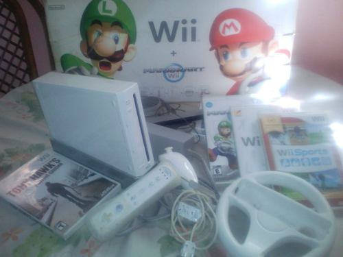 Nintendo Wii + Controles + 7 Juegos + Accesorios