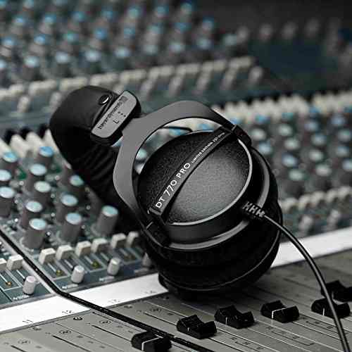 Audio Video Beyerdynamic Dt 770 Pro 32 Cerrado Amz