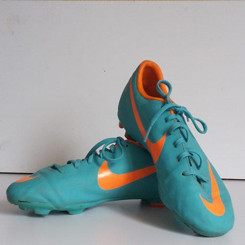 Tacos Futbol Nike Mercurial Talla Us:5y 37 1/2usado