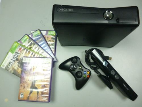 Xbox 360 Con 5 Juegos Usada En Buenas Condiciones