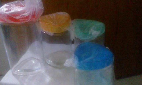 4 Envases De Vidrio Con Tapas Plásticas De Colores (cocina)