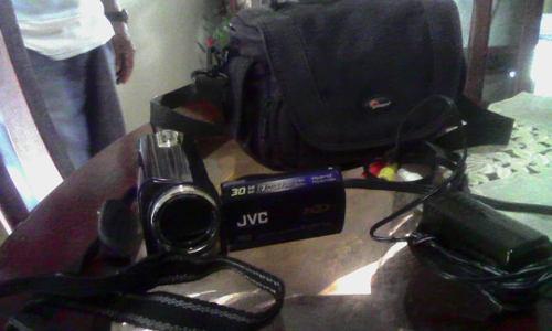 Camara De Vídeo Filmadora Jvc Modelo Everio (negociable)