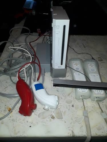 Nintendo Wii Con 4 Controles Excelentes Condiciones