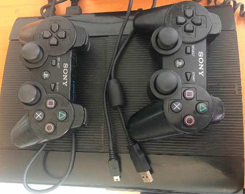 Play Station 3, 2 Controles Cables Y Juegos