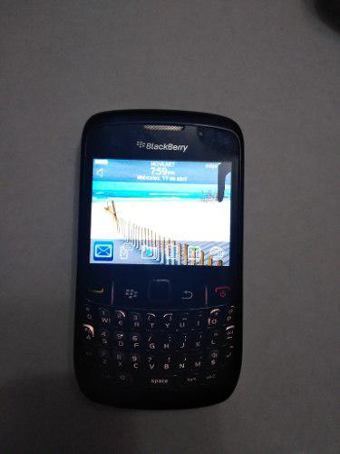 Telefono* Blackberry 8520