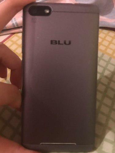 Teléfono Blu Advance 5.0