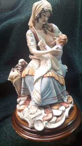 Figura De Porcelana Capodimonte, Firmada Por Meneguetti