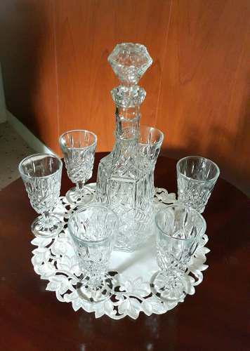 Licorera De Cristal Con 6 Copas