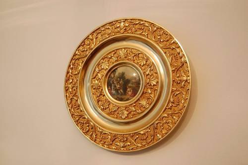 Plato Antiguo Decorativo De Bronce 23 Cms Diametro