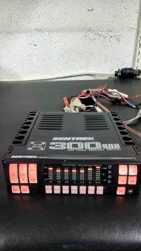 Ecualizador Sentrek Modelo Saq-7400 Con Amplificador