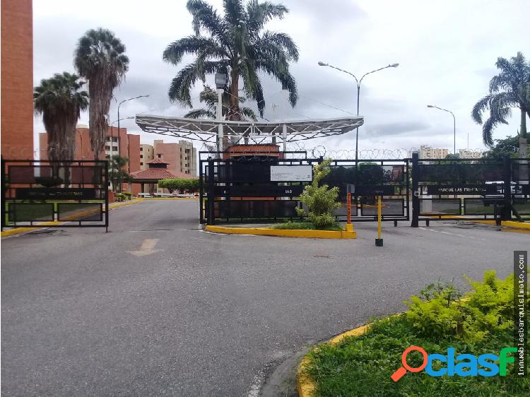 Vendo Apto en Parque Trinitarias Barqto 1910958RR