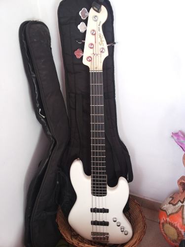 Fender Squier Jazz Bass Deluxe V