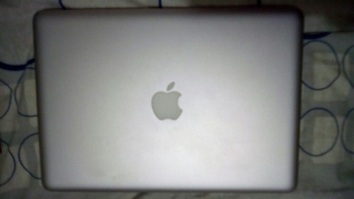 Macbook Pro, Laptop 