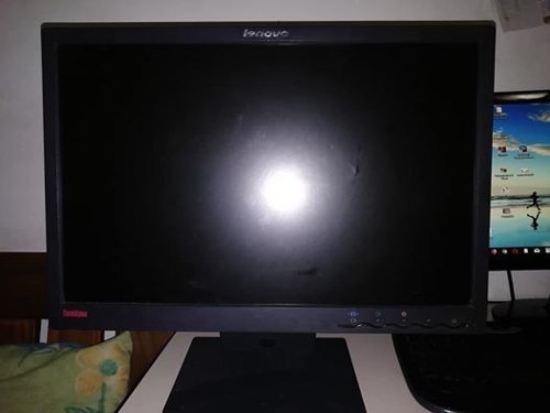 Monitor Lenovo 19''