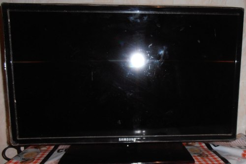 Televisor Samsung De 32' Pulgadas (Pantalla Partida)