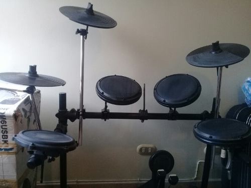 Bateria Alesis Dm6