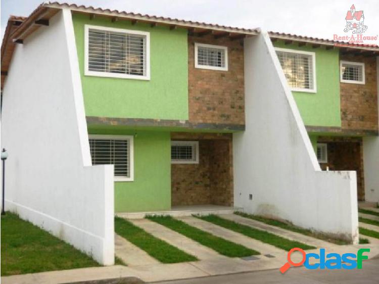 Townhouse Venta El Limon.. ZPE 19-5644