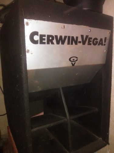 Cajón Cerwin Vega Yunior Con Bajo Jbl De 15p Bobina De 3p