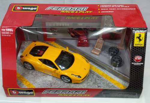 Carros Ferrari Race & Play,diorama. Die-cast 1/32. Bburago.!
