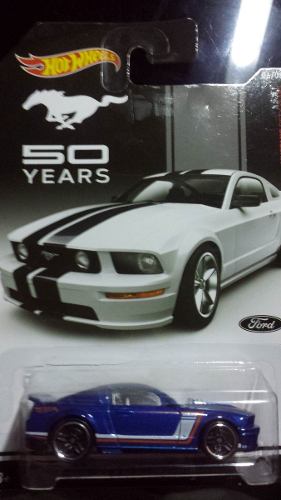 Hot Wheels Mustang 50 Years Escala 1:64 En Bilster