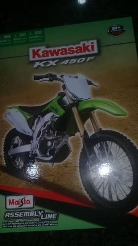 Moto De Coleccion Kawasaki Kx 450 Marca Maisto