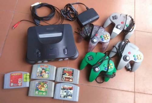 Nintendo 64 Con 7 Juegos Y 4 Controles