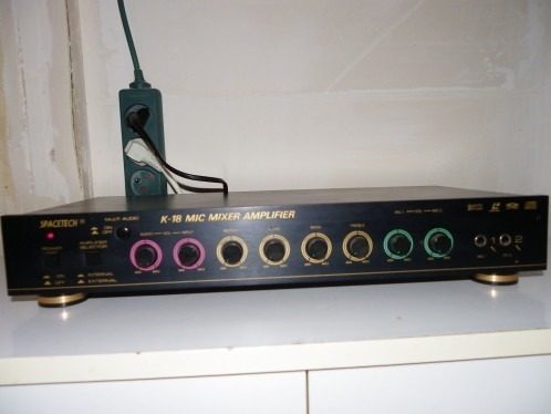Remato Amplificador Spacetech K-18 Multi Audio.. Barato