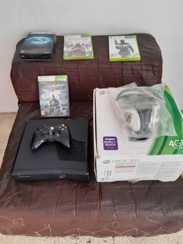 Xbox 360 Slim 1 Control + 4 Juegos (150)