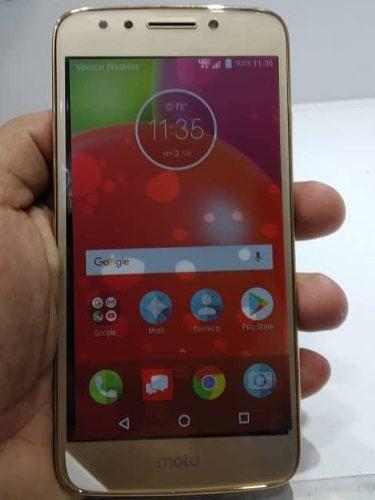 Smartphone Motorola Moto E4 (100)