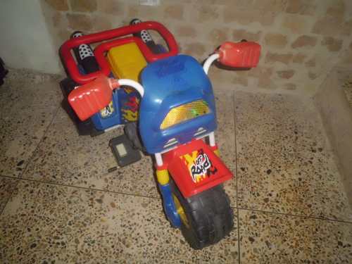 Moto Tres Ruedas Marca Injusa Para Niños
