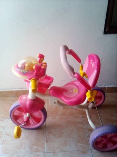 Triciclo Rosado
