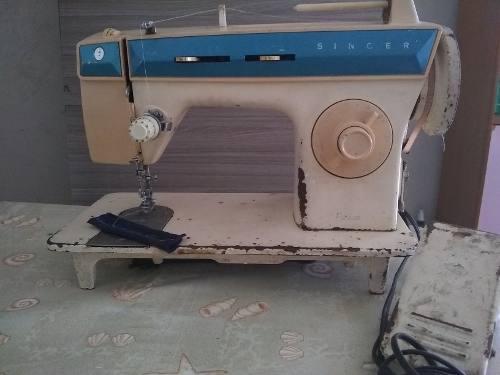 Maquina De Coser Singer Usada