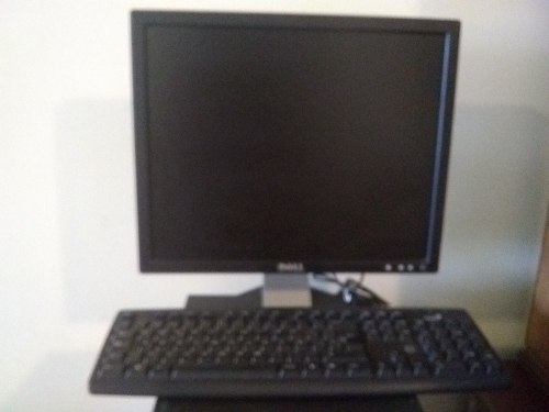 Monitor Marca Dell 17 Y Teclado Genius, Combo Oferta