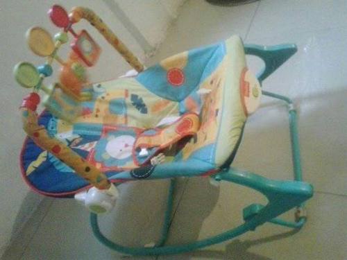 Silla Mecedora De Bebe Fisher Price. Con Musica Y Vibracion