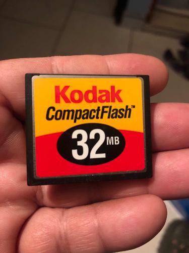 Tarjeta Compact Flash 32 Mb Kodak En Perfecto Estado