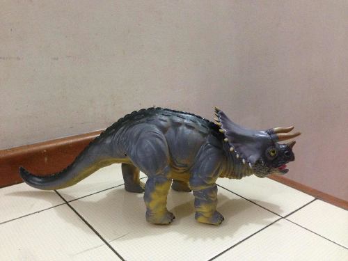 Dinosaurios De Plástico Masiso