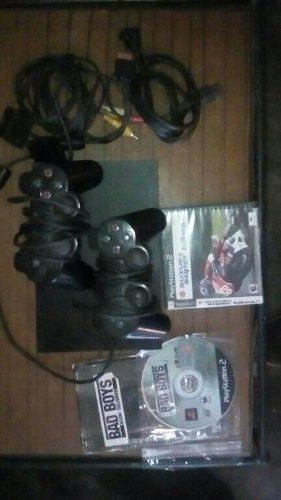 Play 2, Con 2 Controles Originales