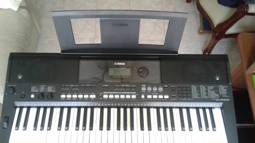 Teclado Yamaha Psr423 Con Paral Y Forro. Incluye Atril