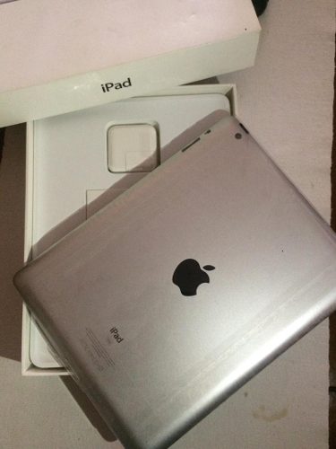 Apple iPad 16gb (a)