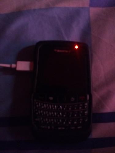 Blackberry Bold 9700 Y Vtelka N720 (detalles)