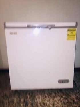 Freezer De 178l,dual Refrigerador/congelador.