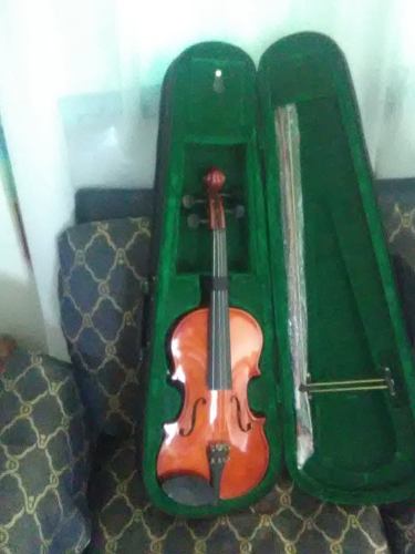 Vendo Violin Nuevo Marca Giuseppi 3/4 C Todos Sus Accesorios