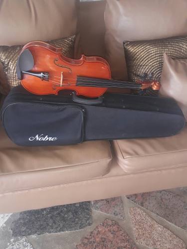 Violin 3/4 Con Estuche Tiene Jugo De Cuerdas Aparte