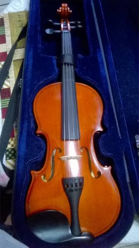 Violin 3/4 Marca Astor, Con Estuche. Totalmente Nuevo.