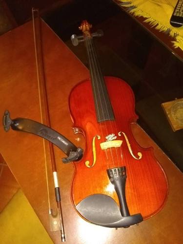 Violin 4/4 + Hombrera Marca Everest