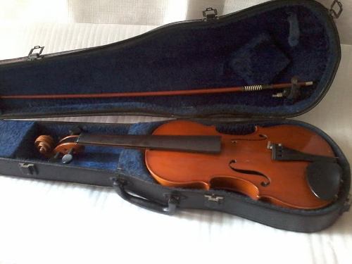 Violín Stradivarus 4/4.